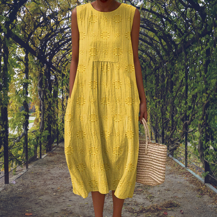 Audrey | Elegant sleeveless dress with pockets