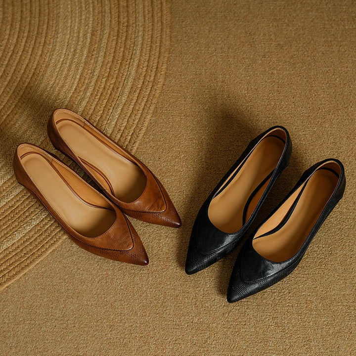 Isolde | Polished Classic Pumps