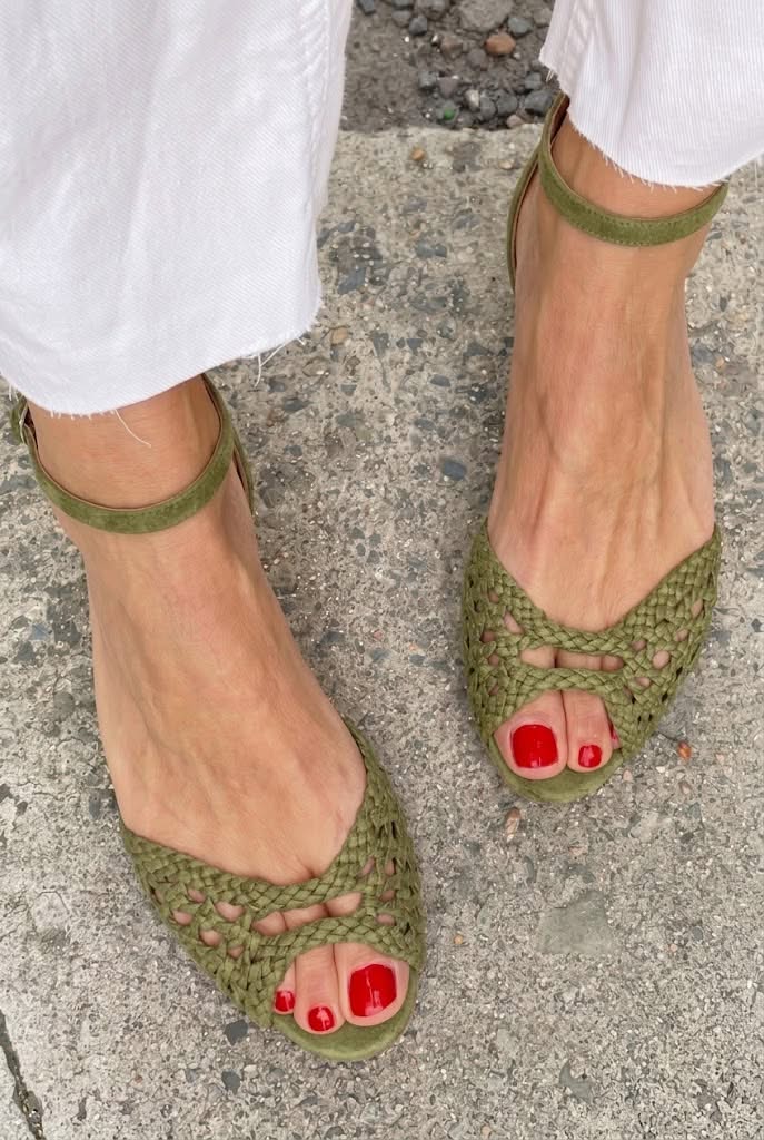 Sophie | Woven Golden Sandals
