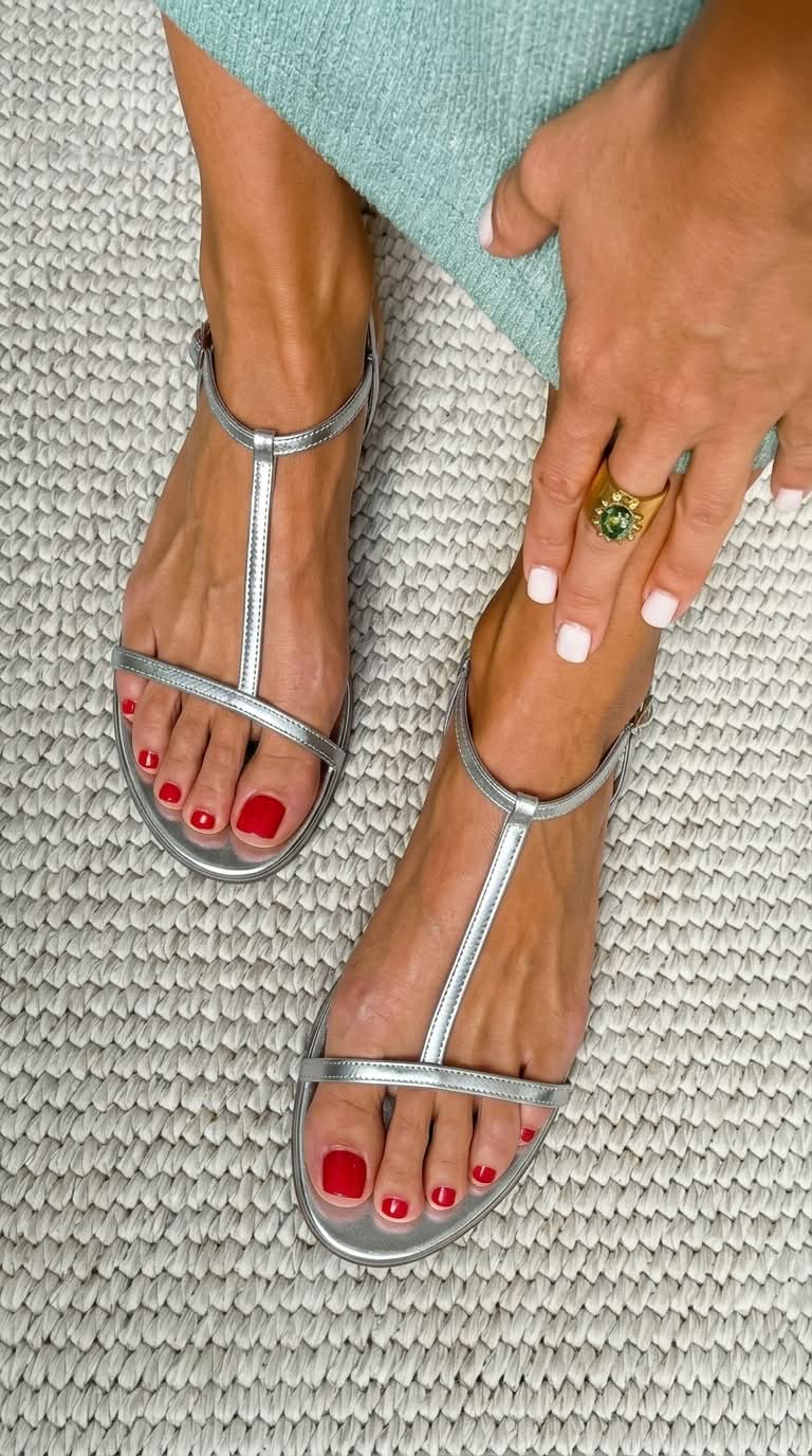 Ruby | Golden Everyday Sandals