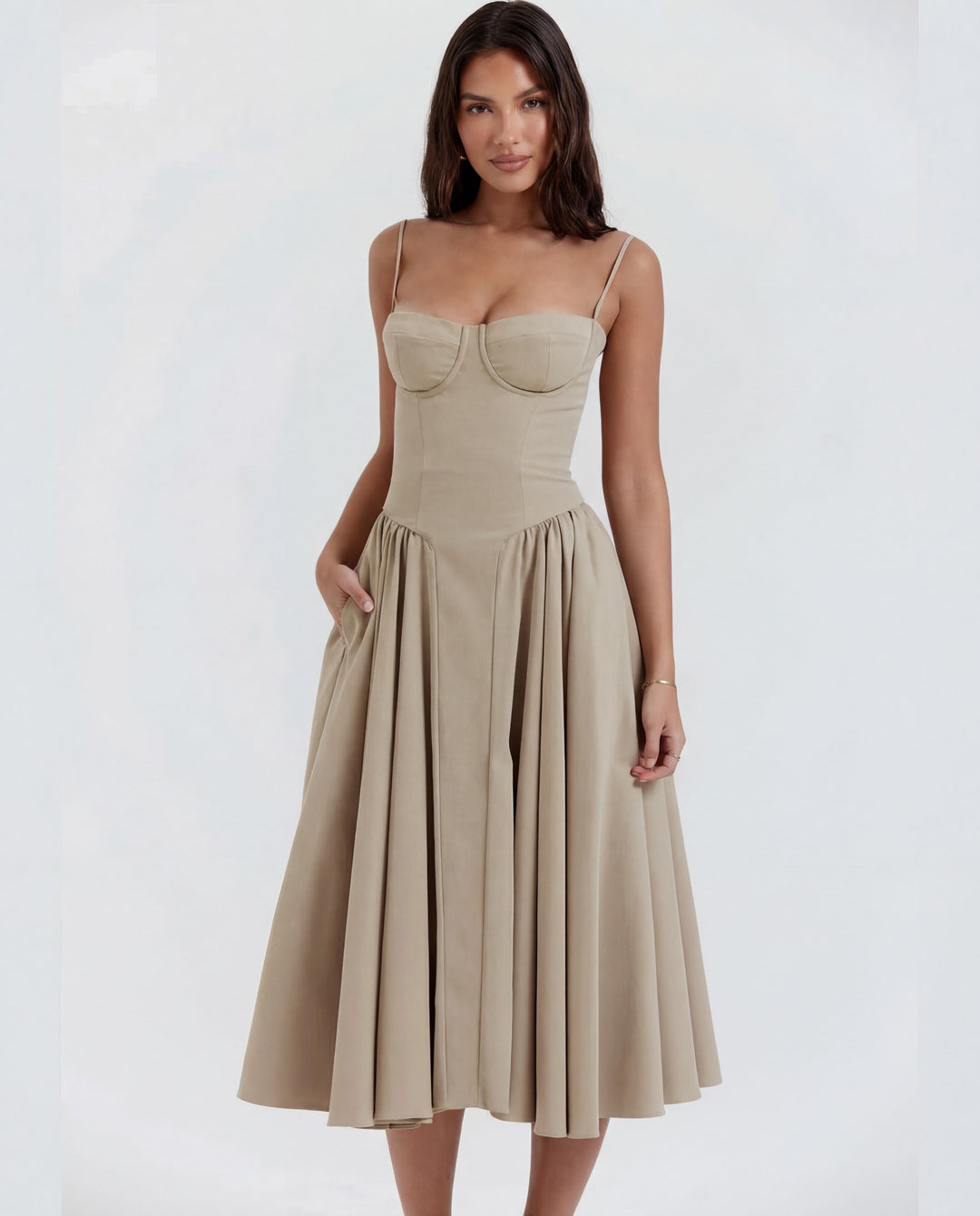 Penelope | Sweetheart-Neck Structured Midi Dress