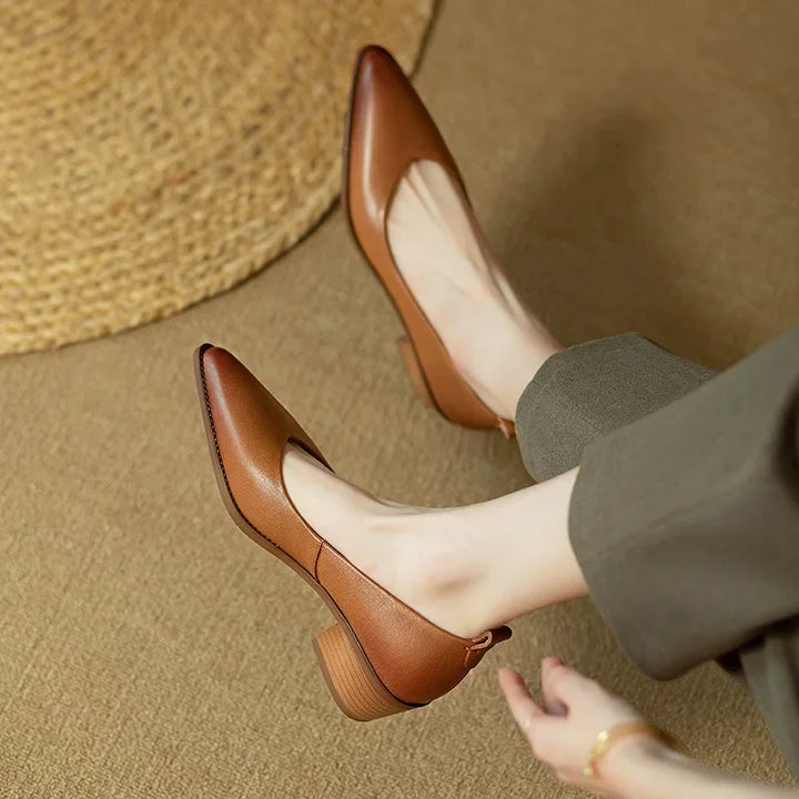 Gwendolen | Classic Chic Pumps