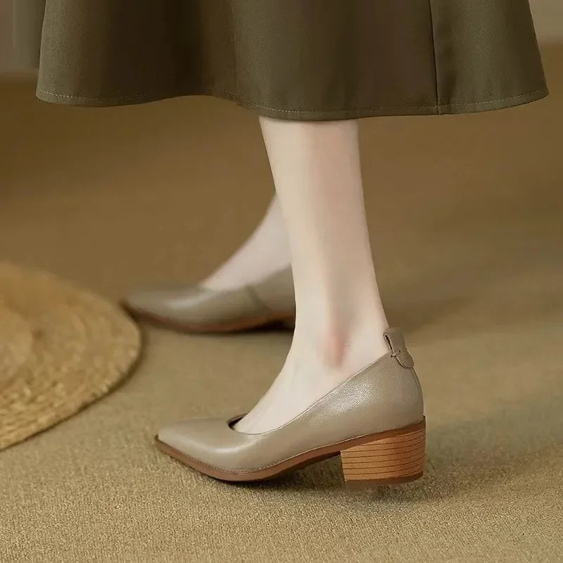 Gwendolen | Classic Chic Pumps