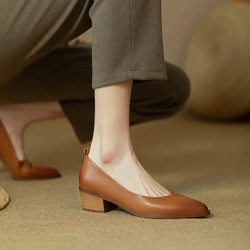 Gwendolen | Classic Chic Pumps