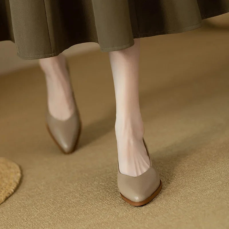 Gwendolen | Classic Chic Pumps