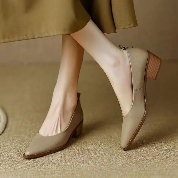 Gwendolen | Classic Chic Pumps