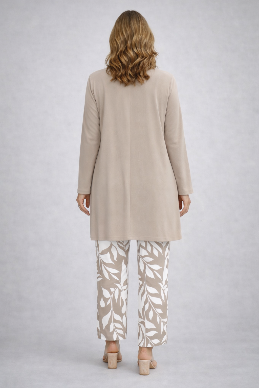 Penelope | Neutral Botanical Layered Set